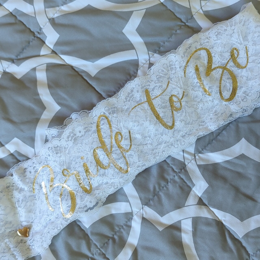 Bride Robe and Sash - Picture 7 of 8